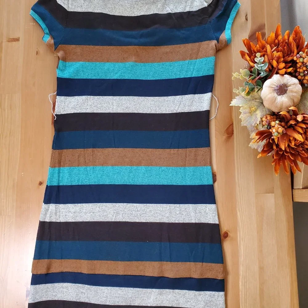 She's Cool -Junior Stripe Short Sleeve Shirt Dress Crew Neck Size JR S